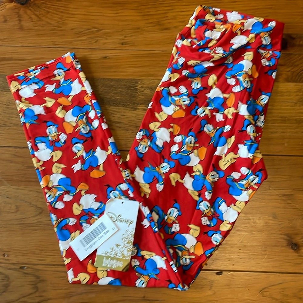 NWT LuLaRoe Disney Happy Donald Duck O/S leggings
💥2 for 20💥
